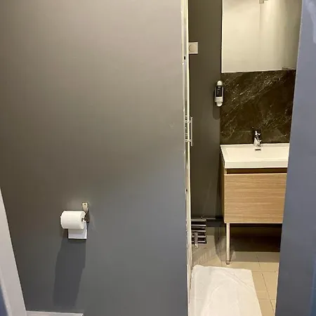 מלון Le17 Furnished 2*