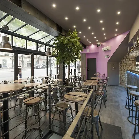 מלון Le17 Furnished 2*