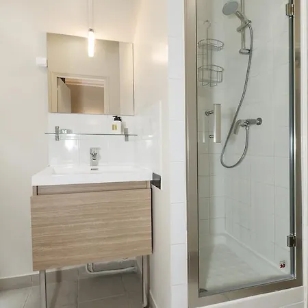 Le17 Furnished Hotel