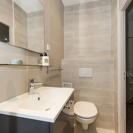 Le17 Furnished 2*