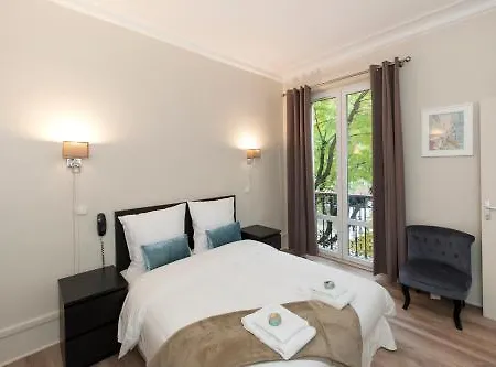 Le17 Furnished Hotel