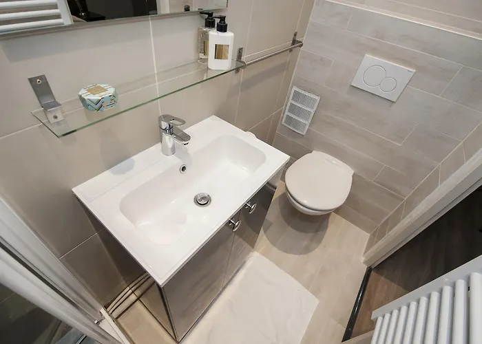 Hotell Le17 Furnished Paris