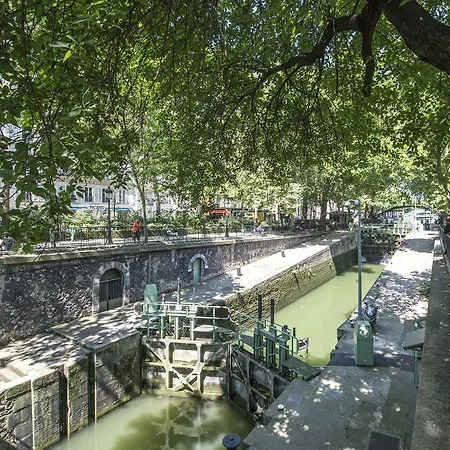 Hotel Le17 Furnished Parijs